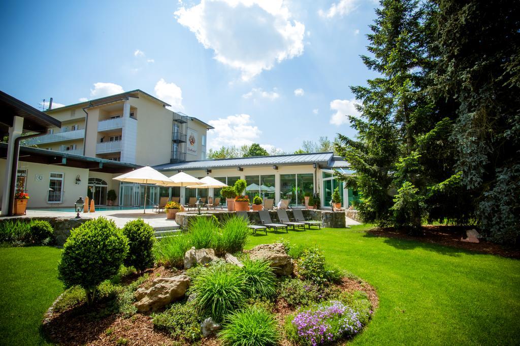 Thermenhotel Quellenhof Бад-Фюссинг Экстерьер фото